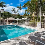 Santa Monica Apartments - Hosted By Burleigh Letting