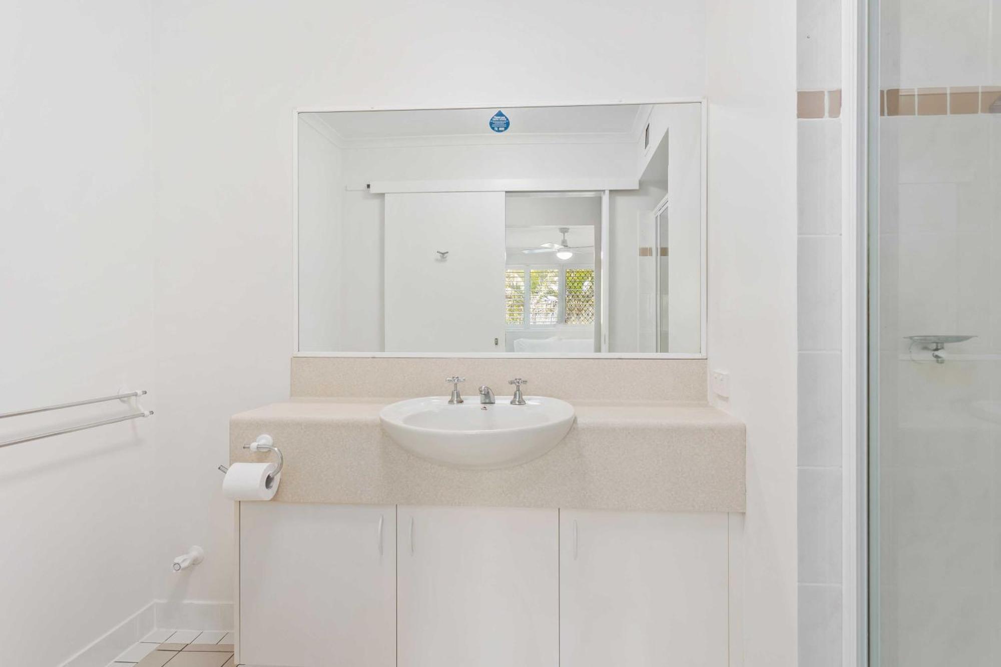 Apartment Santa Monica - Hosted By Burleigh Letting Gold Coast